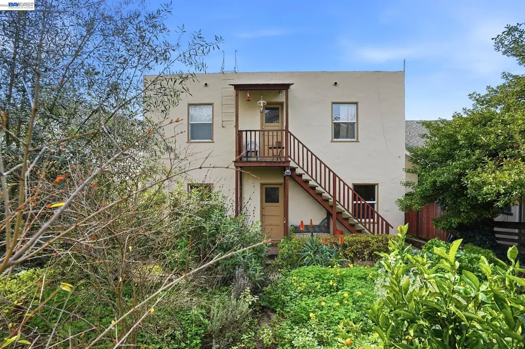1424 Hampel Street Oakland CA 94602