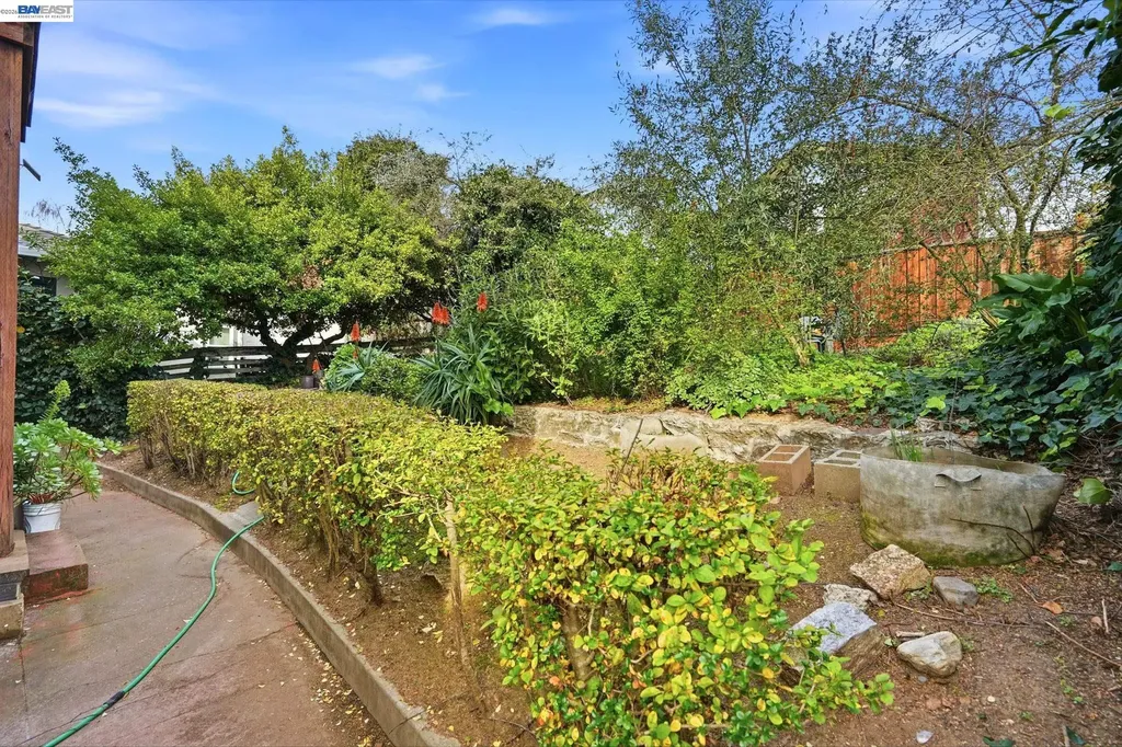 1424 Hampel Street Oakland CA 94602