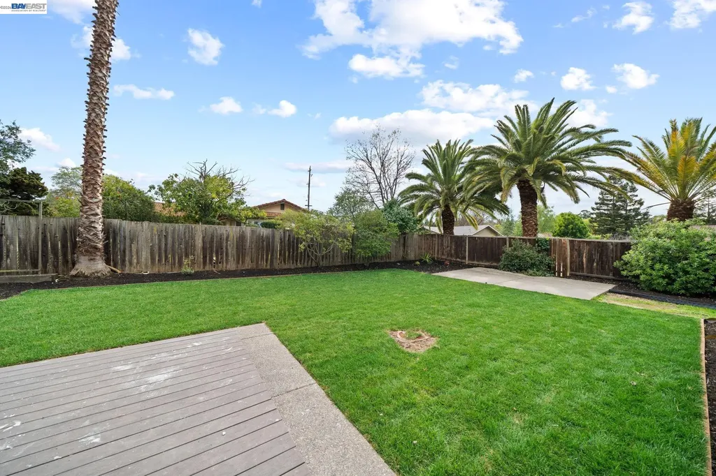 1602 Endriss Drive Martinez CA 94553