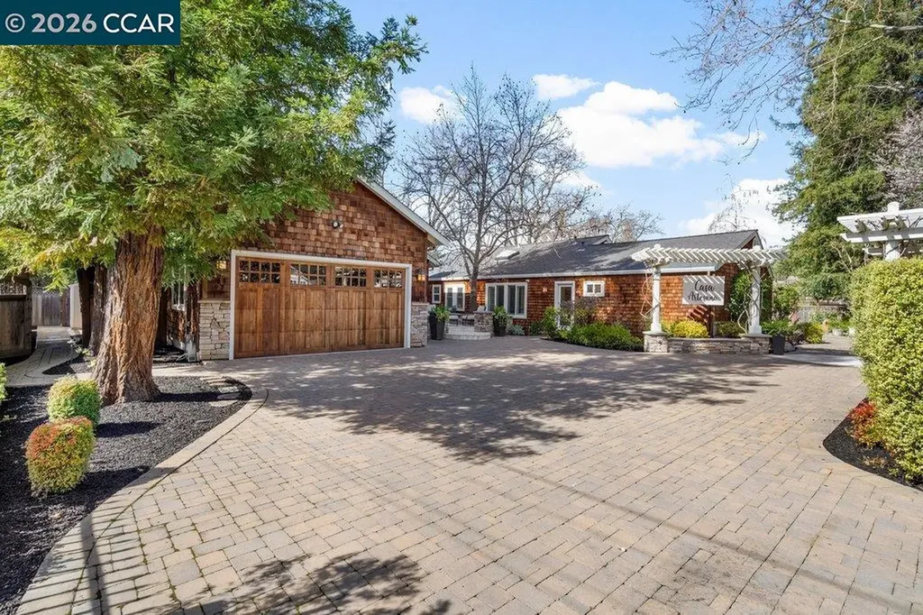 22 Calle Del Casarillo Diablo CA 94528