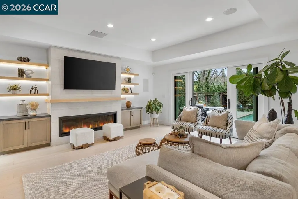 22 Calle Del Casarillo Diablo CA 94528