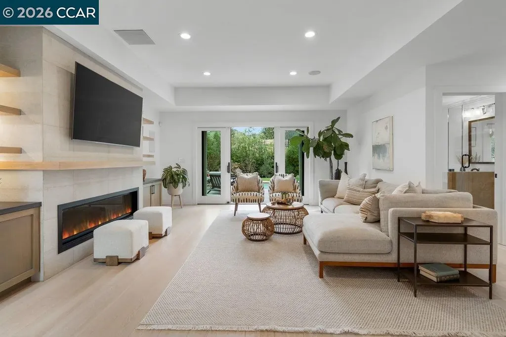 22 Calle Del Casarillo Diablo CA 94528