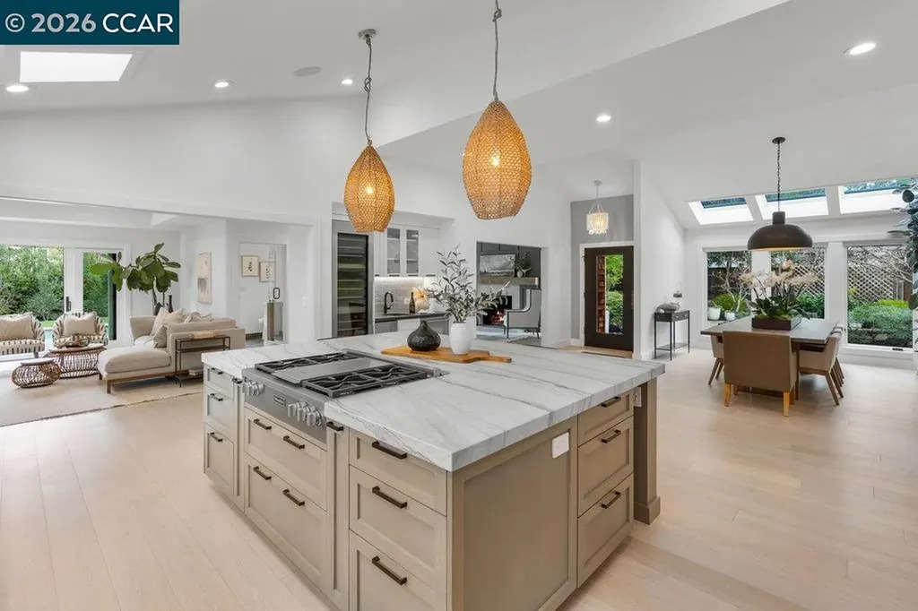 22 Calle Del Casarillo Diablo CA 94528