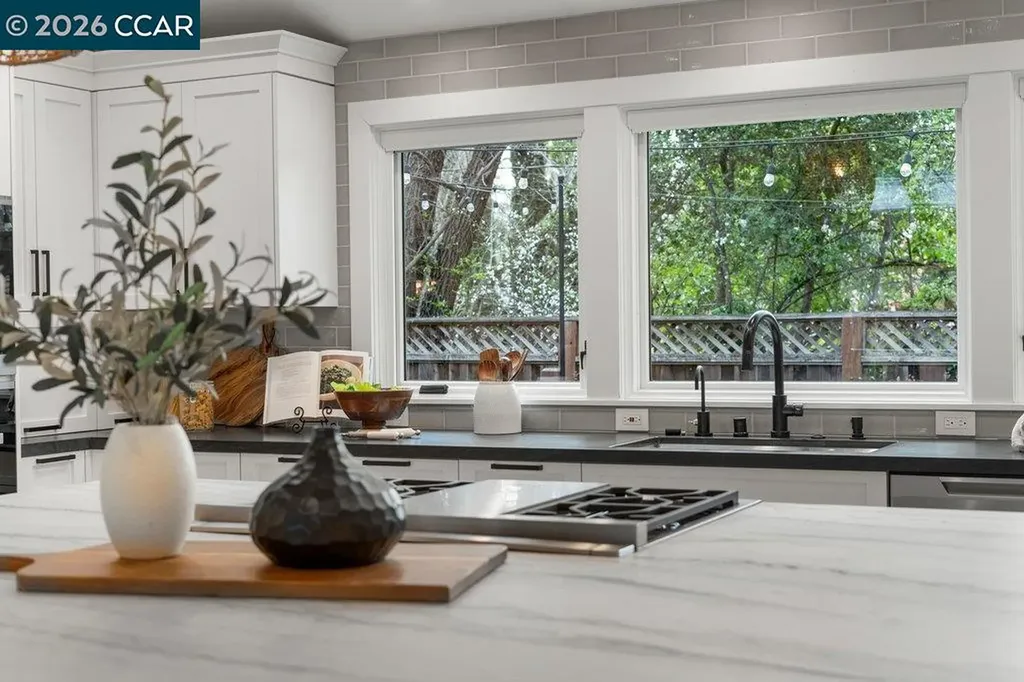 22 Calle Del Casarillo Diablo CA 94528