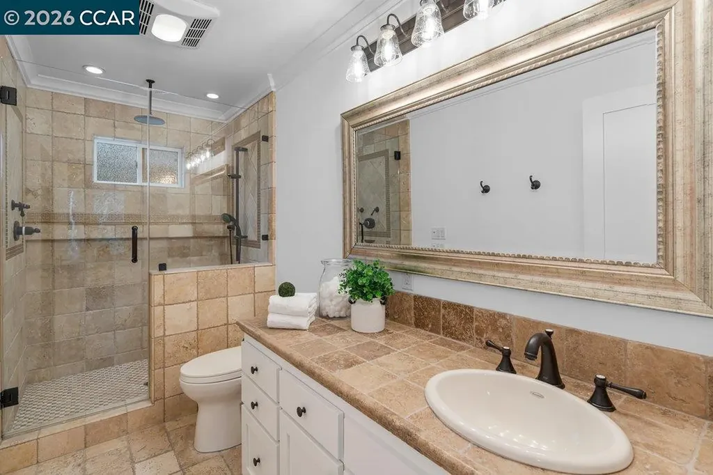 22 Calle Del Casarillo Diablo CA 94528