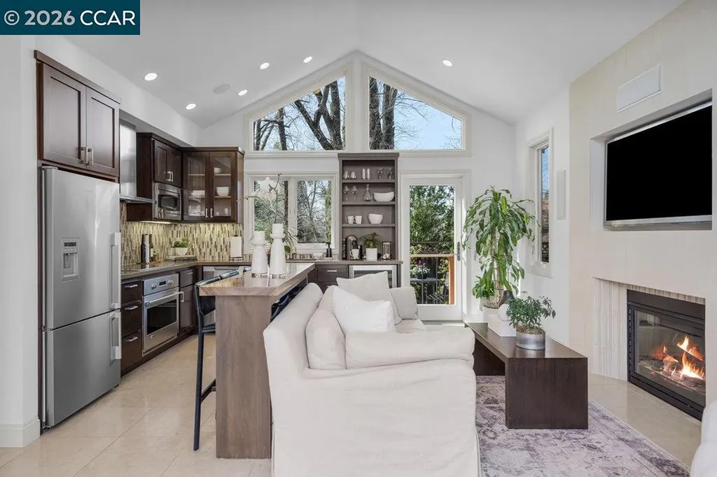 22 Calle Del Casarillo Diablo CA 94528