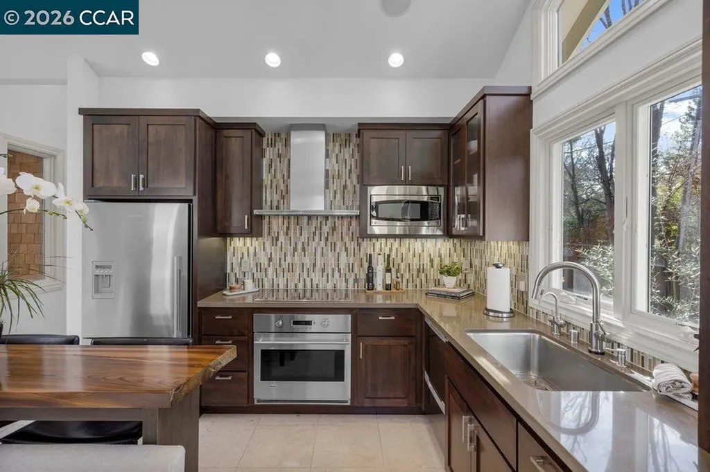 22 Calle Del Casarillo Diablo CA 94528