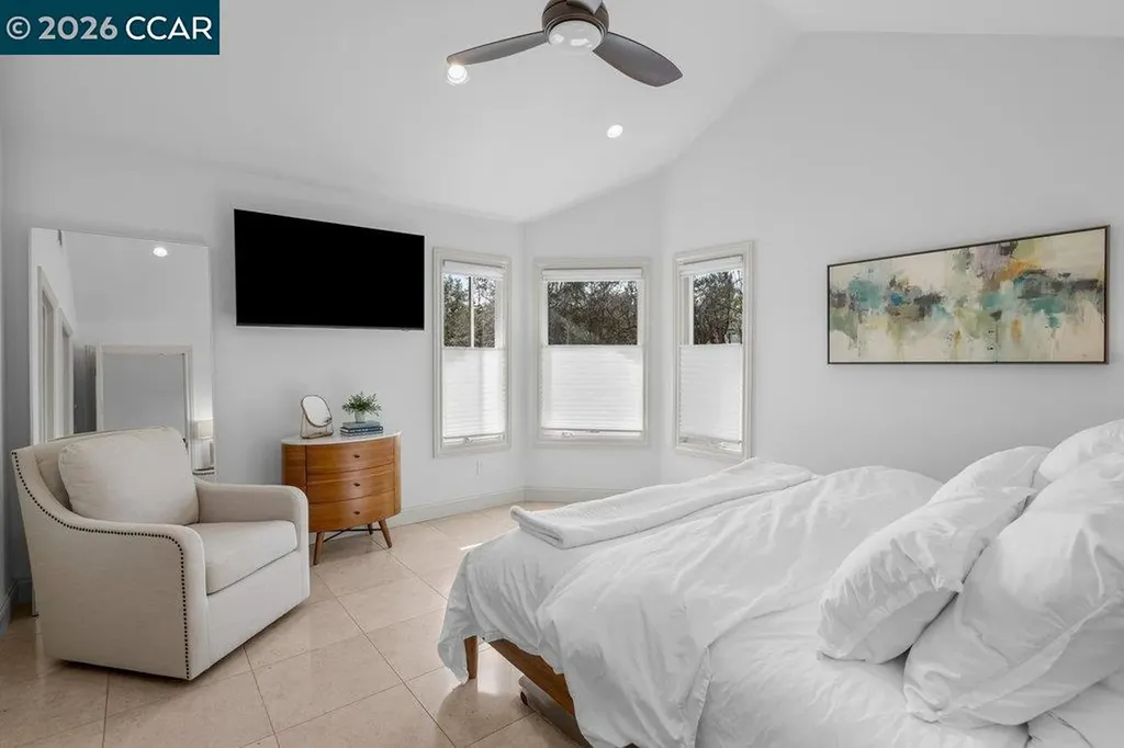 22 Calle Del Casarillo Diablo CA 94528