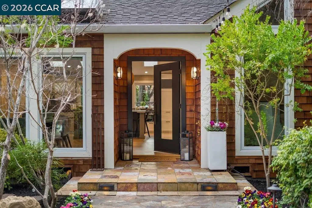 22 Calle Del Casarillo Diablo CA 94528