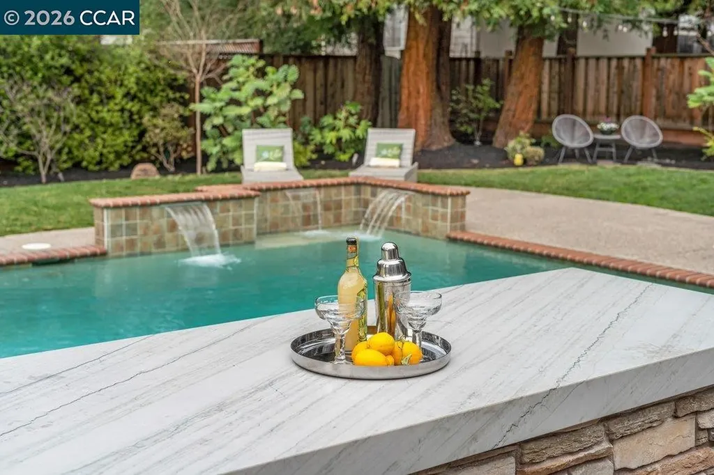 22 Calle Del Casarillo Diablo CA 94528