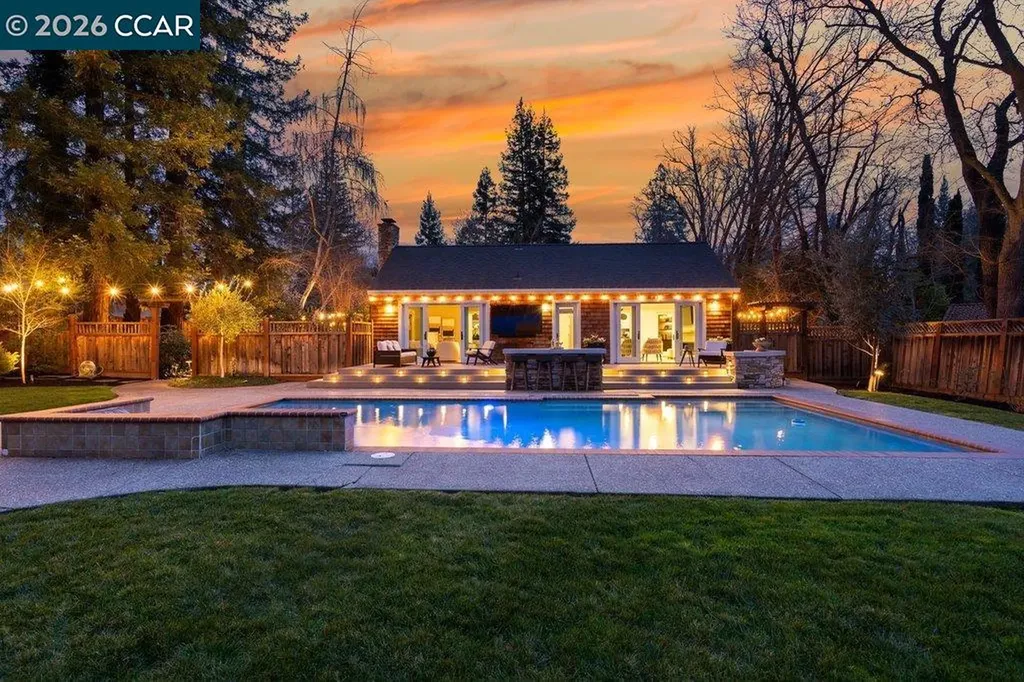 22 Calle Del Casarillo Diablo CA 94528