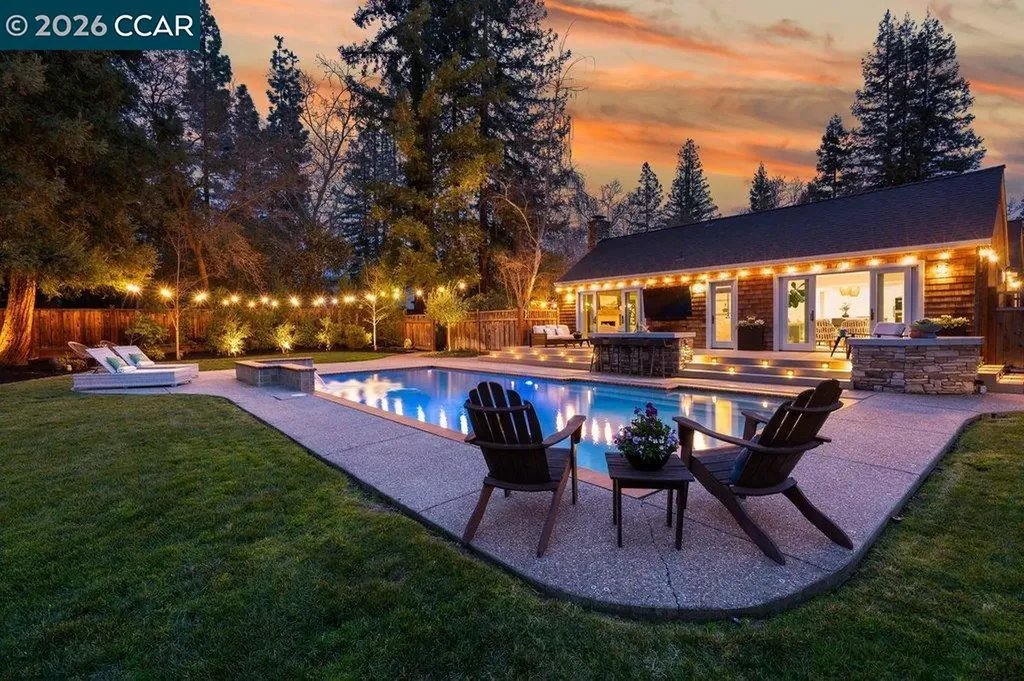 22 Calle Del Casarillo Diablo CA 94528