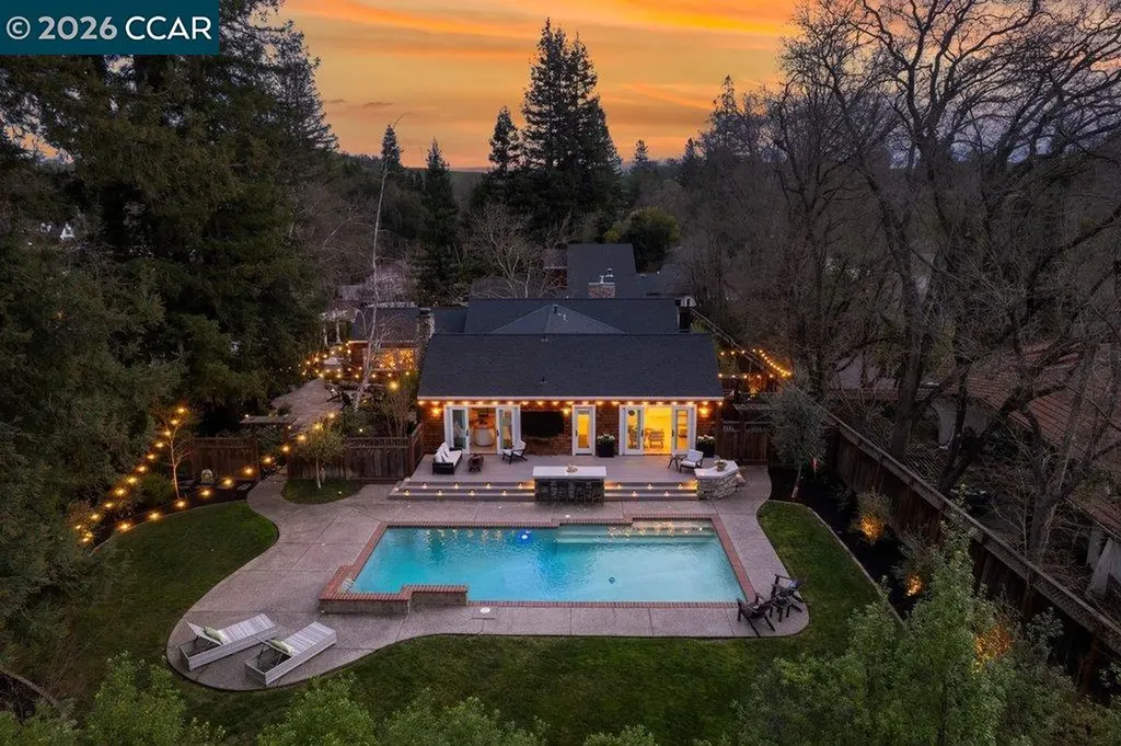 22 Calle Del Casarillo Diablo CA 94528