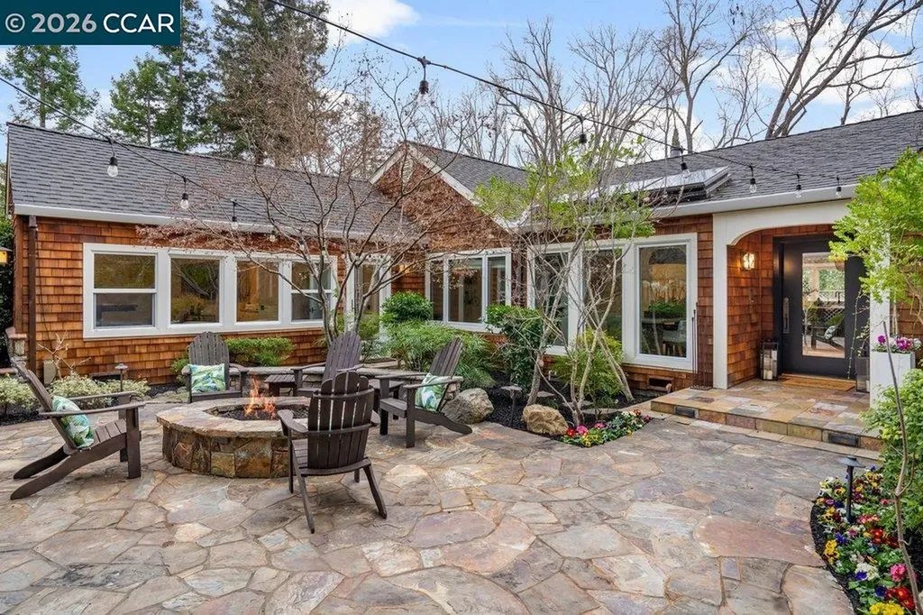 22 Calle Del Casarillo Diablo CA 94528