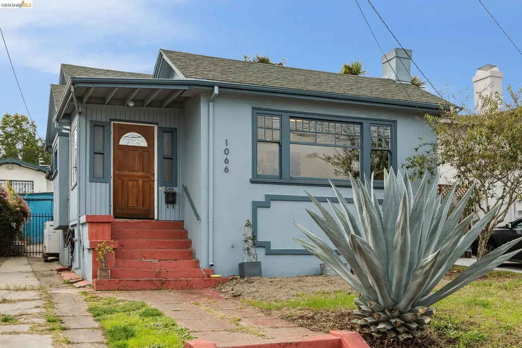 1066 Bayview Avenue Oakland CA 94610