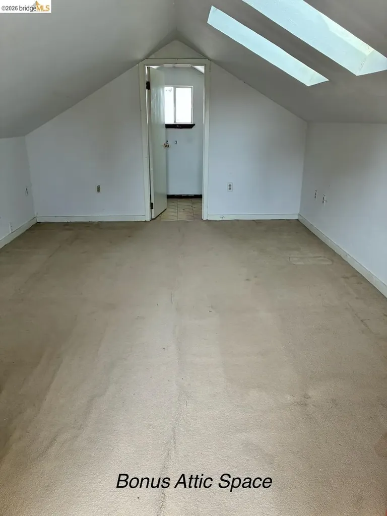 1066 Bayview Avenue Oakland CA 94610