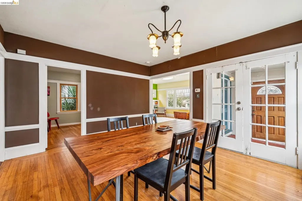 1066 Bayview Avenue Oakland CA 94610