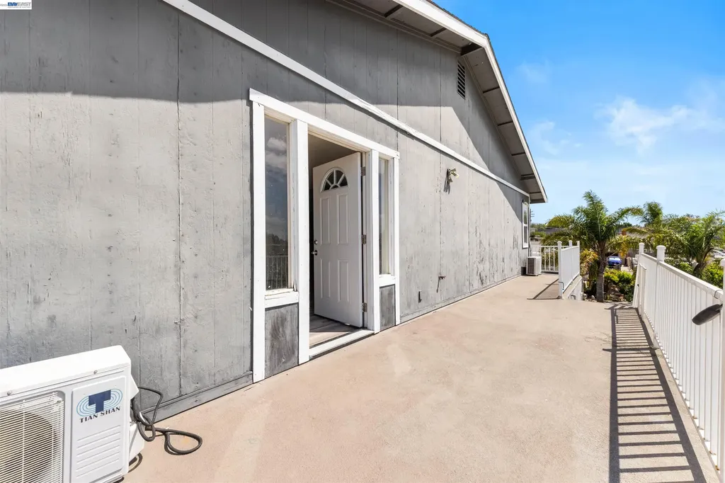 2102 Overhill Road Concord CA 94520