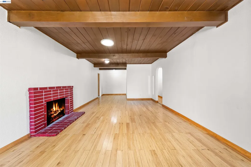 2102 Overhill Road Concord CA 94520