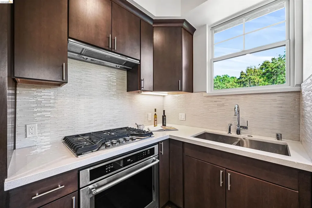 1000 Dewing Avenue Lafayette CA 94549