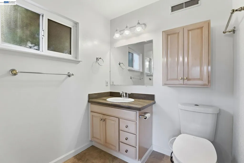 8589 Davona Drive Dublin CA 94568