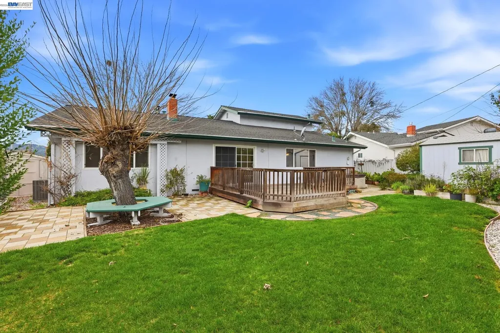 8589 Davona Drive Dublin CA 94568