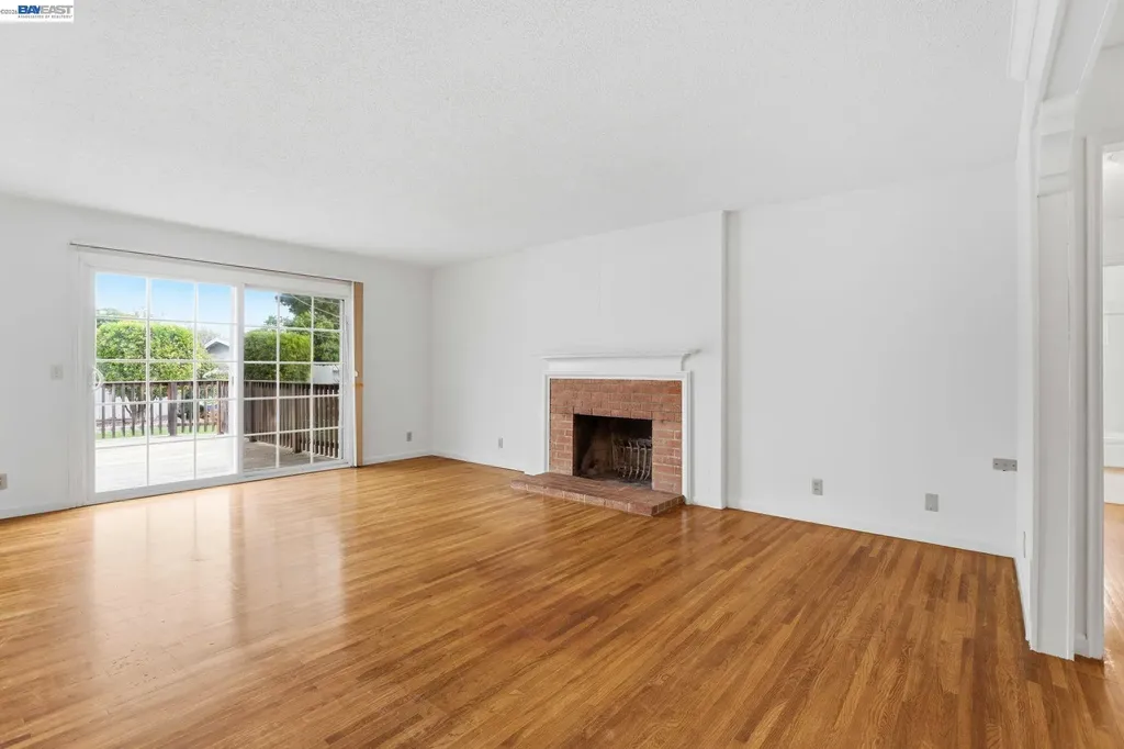 8589 Davona Drive Dublin CA 94568