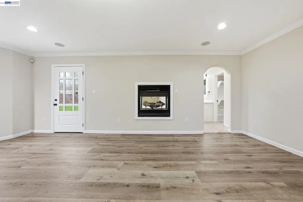 3370 Gardella Plaza Livermore CA 94551