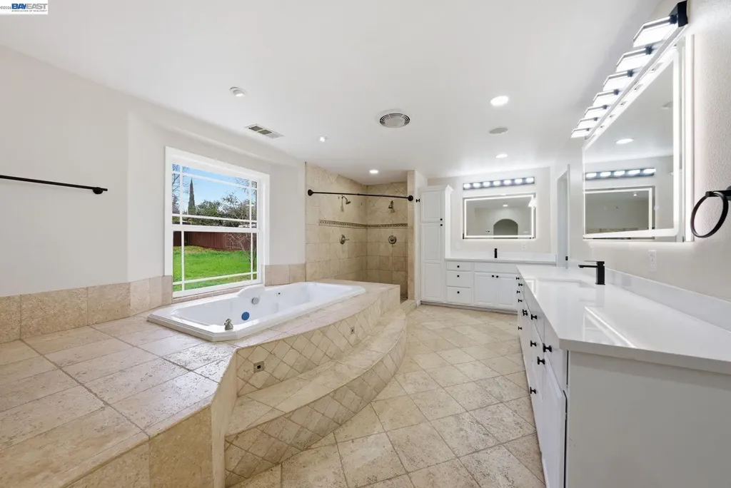 3370 Gardella Plaza Livermore CA 94551