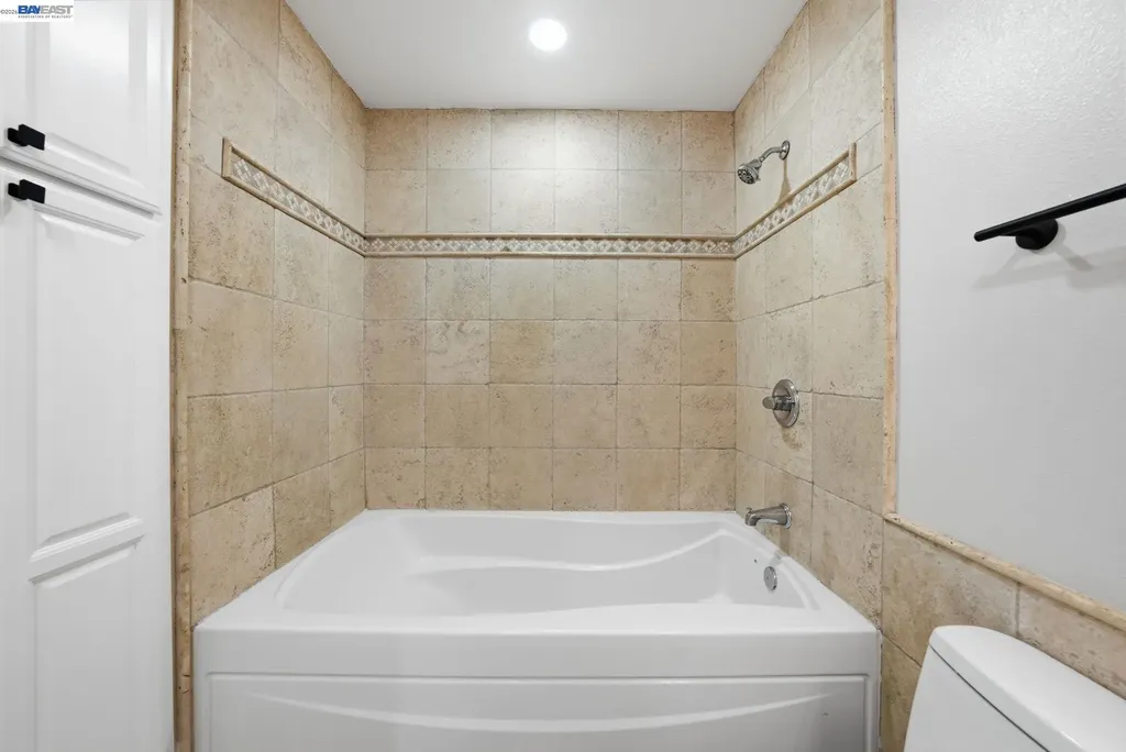 3370 Gardella Plaza Livermore CA 94551