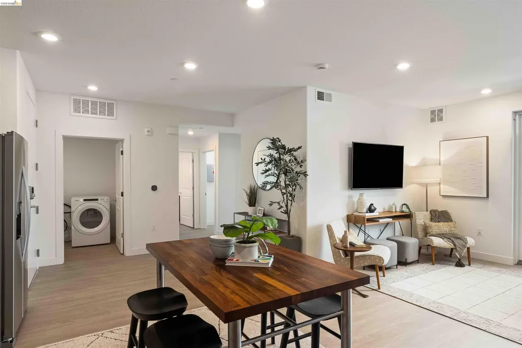 500 Somi Court Hayward CA 94544