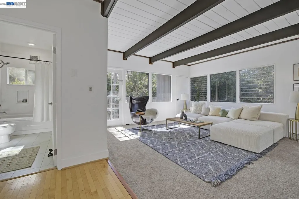 6956 Sayre Drive Oakland CA 94611