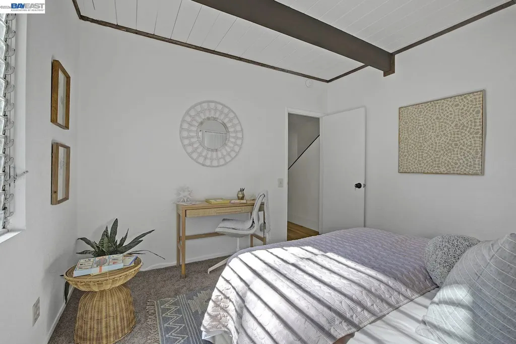 6956 Sayre Drive Oakland CA 94611