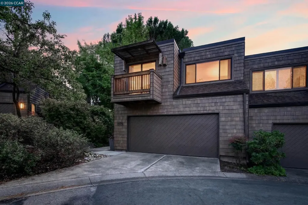 1975 Fair Ridge Court Walnut Creek CA 94597
