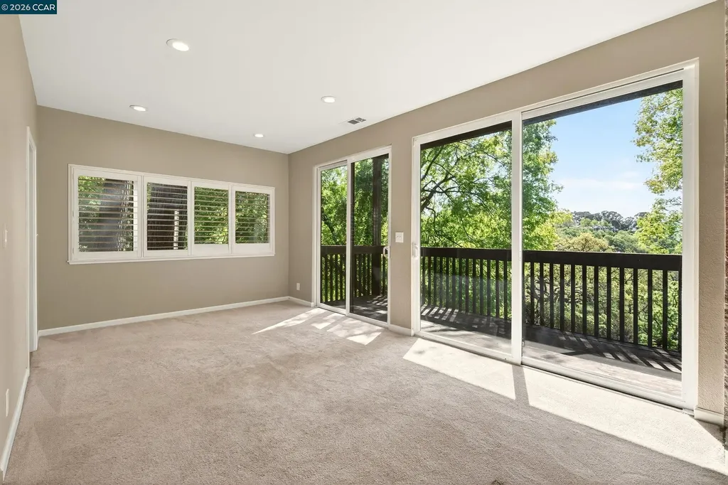 1975 Fair Ridge Court Walnut Creek CA 94597