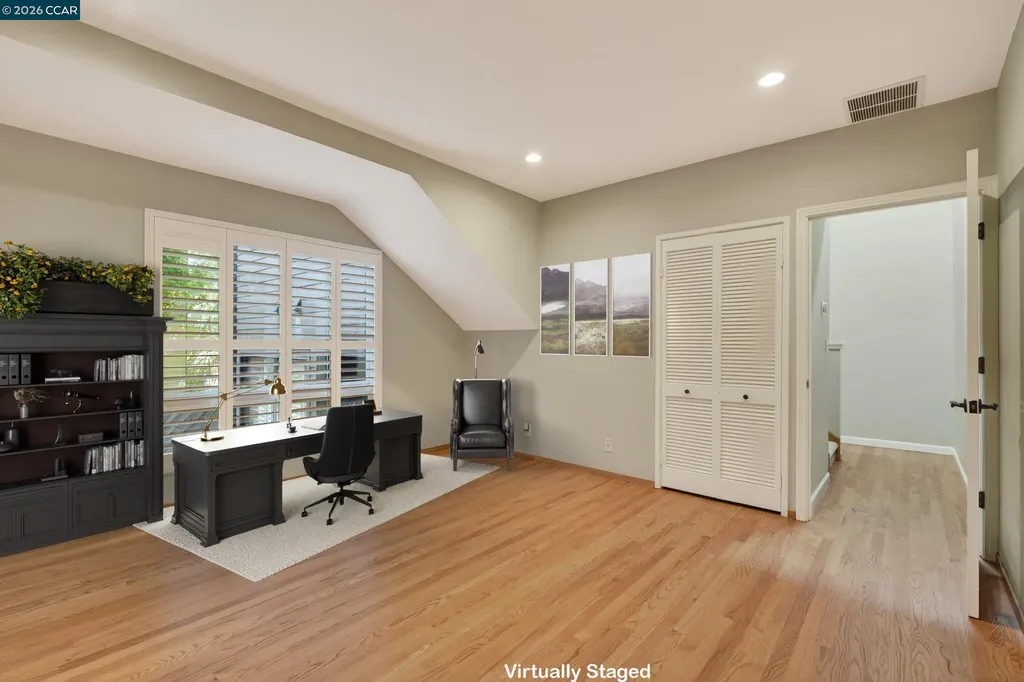 1975 Fair Ridge Court Walnut Creek CA 94597
