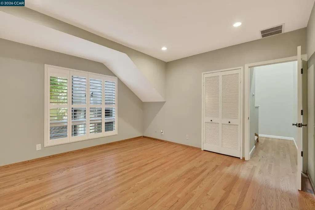 1975 Fair Ridge Court Walnut Creek CA 94597