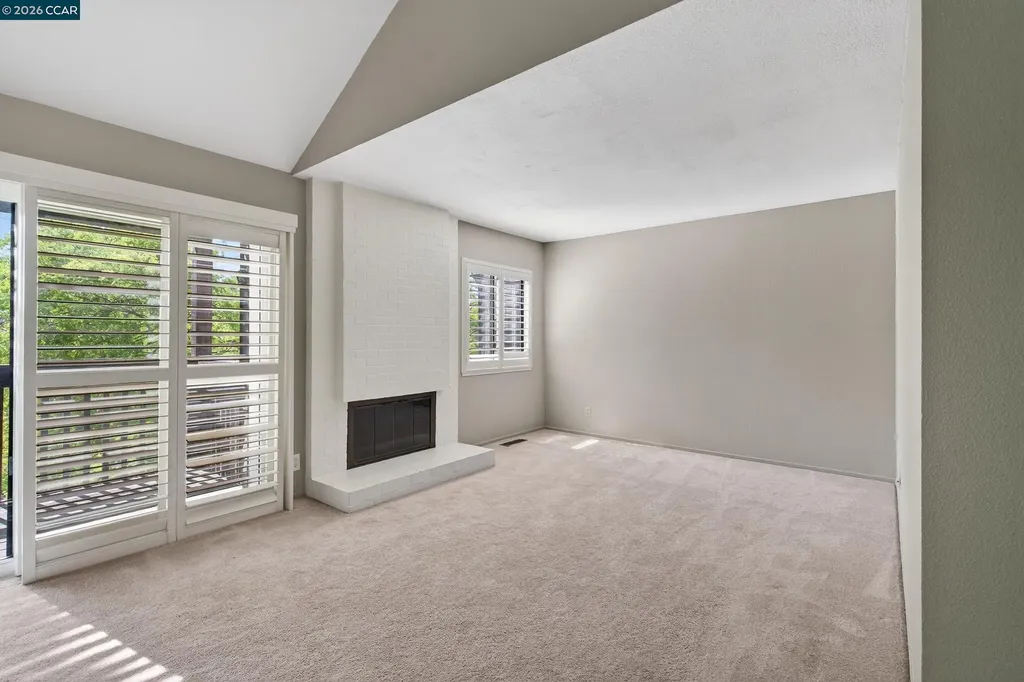 1975 Fair Ridge Court Walnut Creek CA 94597
