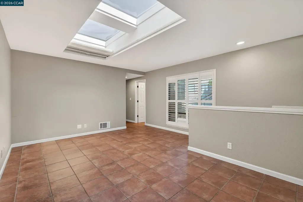 1975 Fair Ridge Court Walnut Creek CA 94597