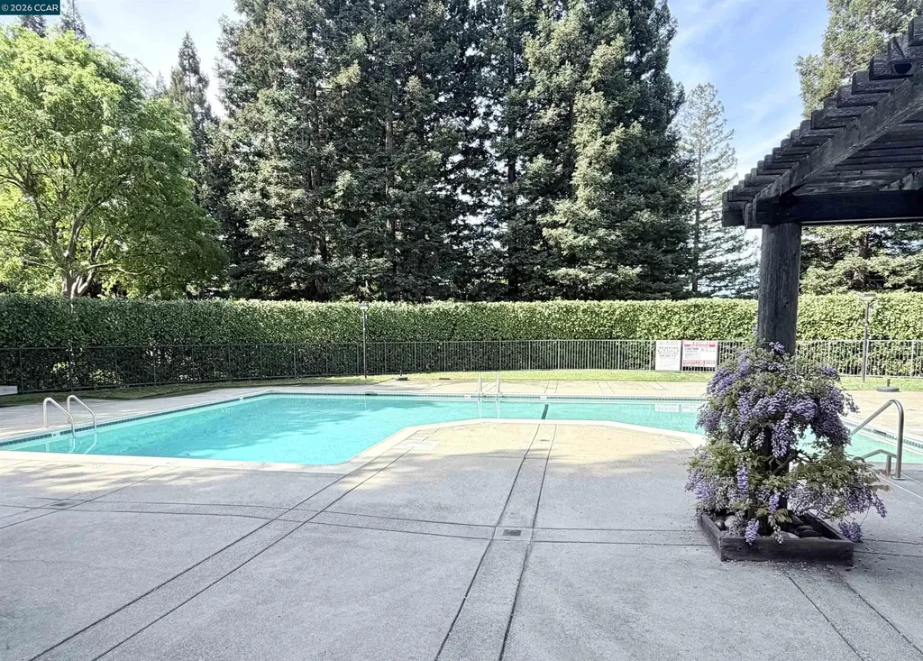 1975 Fair Ridge Court Walnut Creek CA 94597