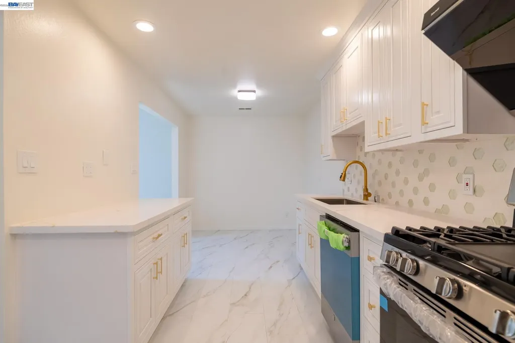 2540 16th Street Oakland CA 94601