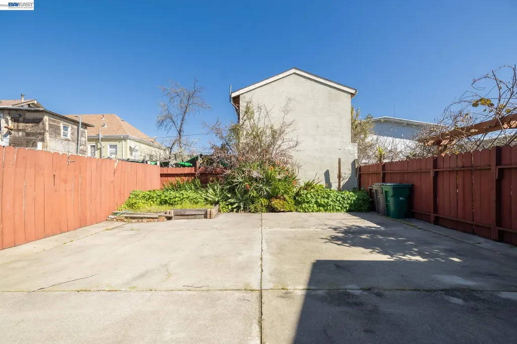 2540 16th Street Oakland CA 94601