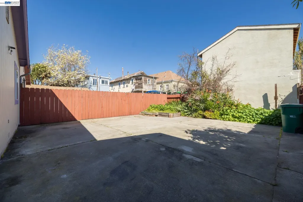 2540 16th Street Oakland CA 94601