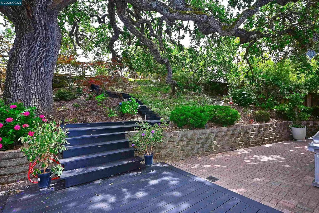 1239 Sunrise Ridge Drive Lafayette CA 94549