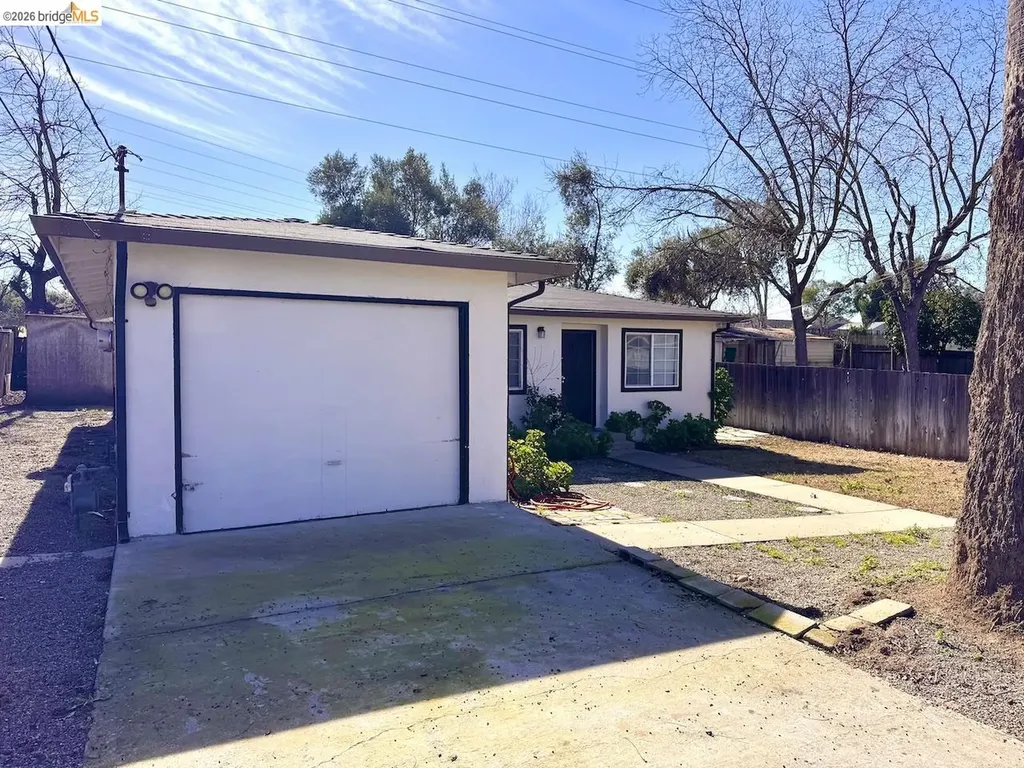 1936 & 1944 Vine Lane Antioch CA 94509