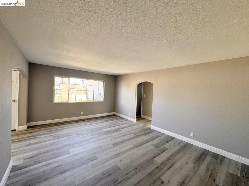 1936 & 1944 Vine Lane Antioch CA 94509