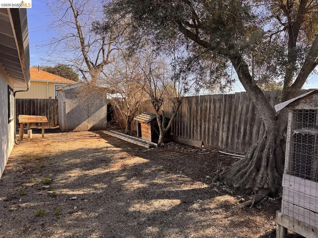 1936 & 1944 Vine Lane Antioch CA 94509