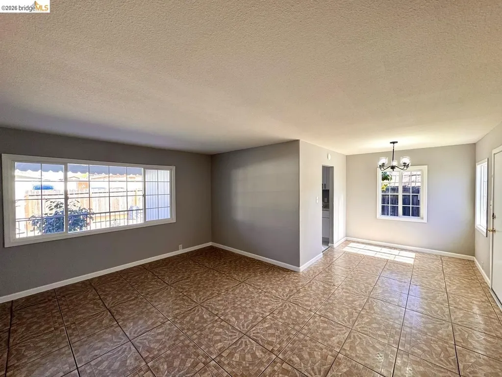 1936 & 1944 Vine Lane Antioch CA 94509