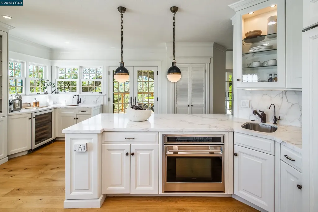 33 Deer Trail Lafayette CA 94549