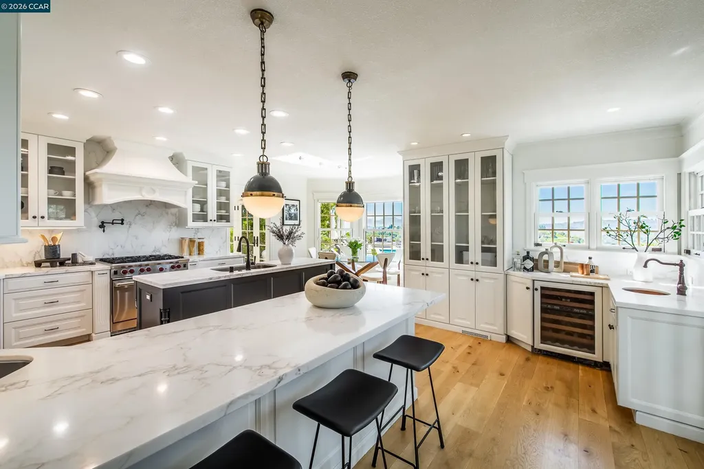 33 Deer Trail Lafayette CA 94549